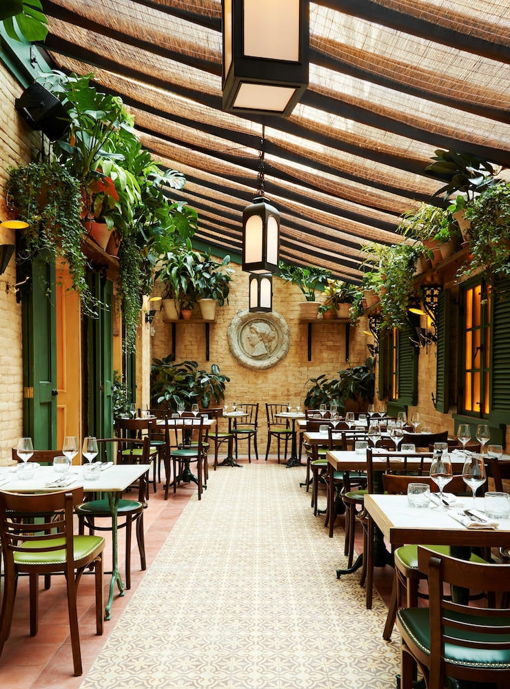 The Marlton Hotel - photo 20