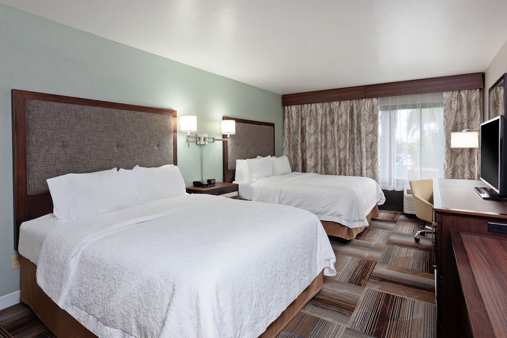 Hampton Inn Los Angeles Arcadia Pasadena - photo 8