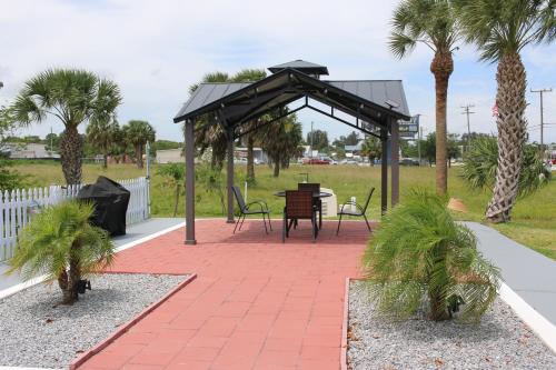 Travel Inn Fort Pierce - photo 91