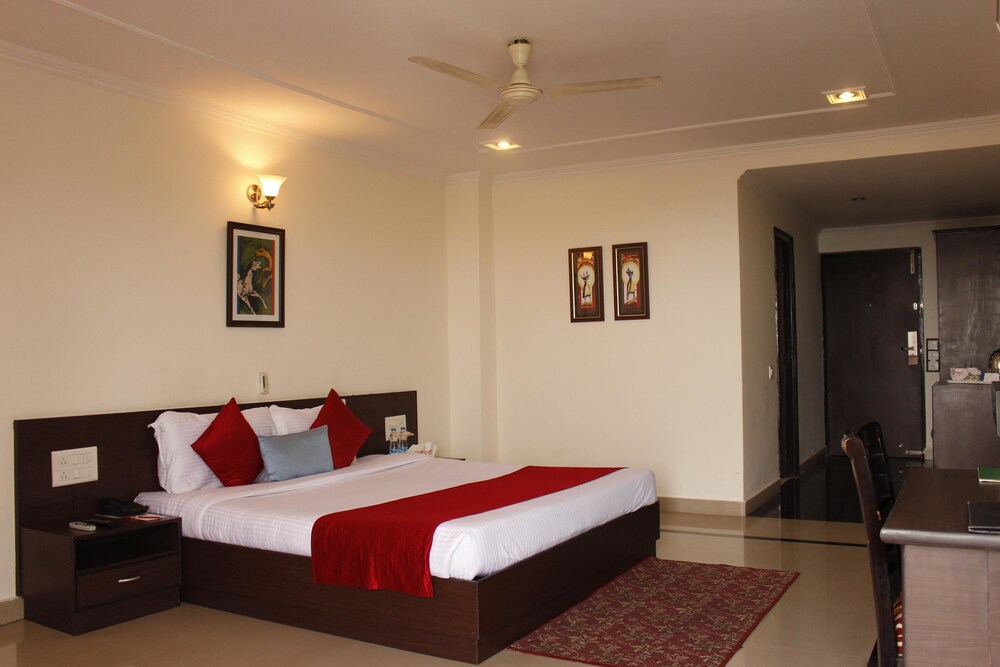 Oyo 1331 Gk Conifer — hotel in Dharamsala