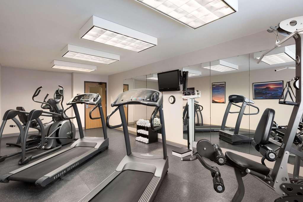Country Inn & Suites by Radisson Sidney NE - photo 9