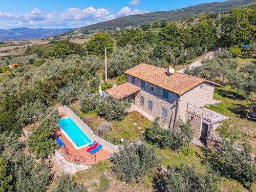 by Casamerina Villa Bellavista house with private pool & great views — 4-Star Luxury Hotel in Montecchio, Italy