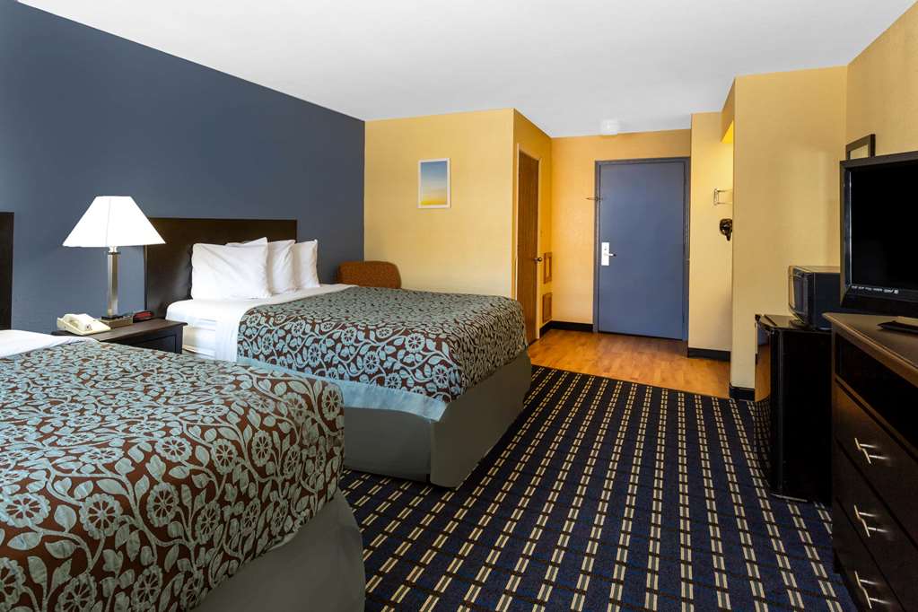 Days Inn by Wyndham Chillicothe - photo 12