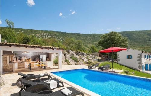 Villa Elia — 4-Star Luxury Hotel in None, Croatia