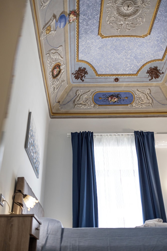 Catania Center B&B — 4-Star Luxury Hotel in Catania, Italy