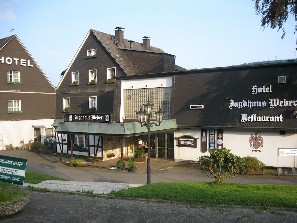 Jagdhaus Weber - carbon neutral hotel in Herscheid