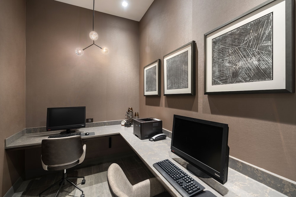 Holiday Inn Boston Logan Airport Chelsea by IHG - photo 17