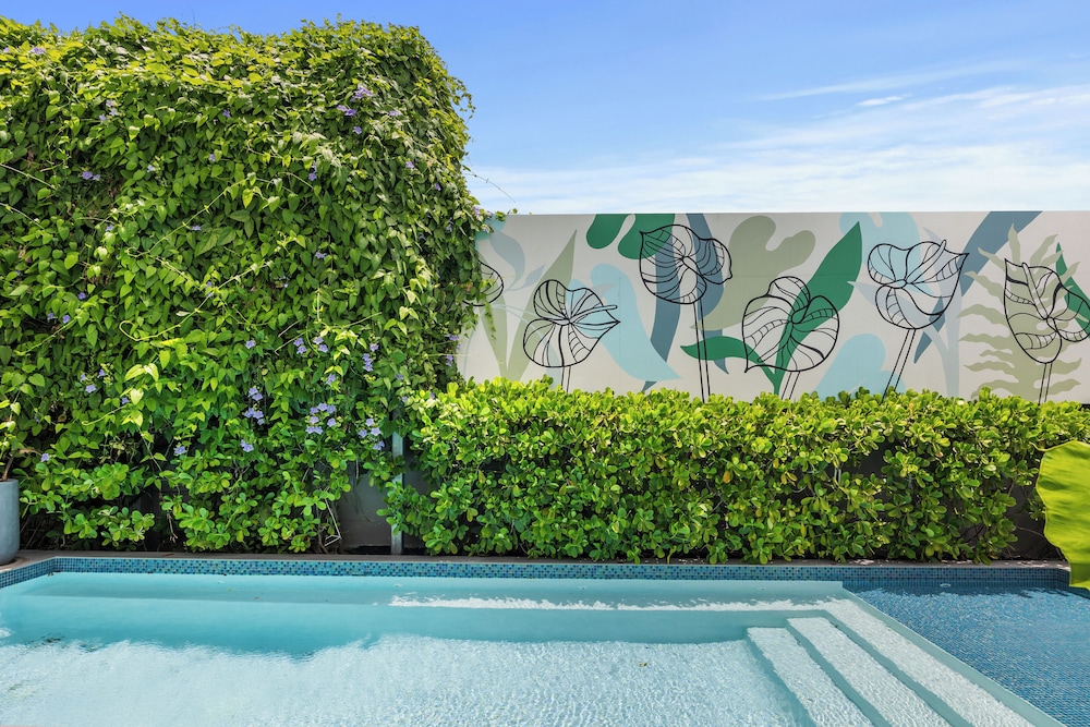 The Weekender by Otium — 4-Star Luxury Hotel in San Juan, Puerto Rico