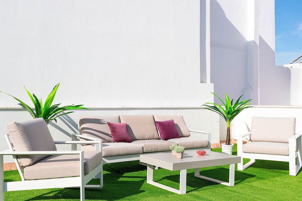 Genteel Home San Antonio — 4-Star Luxury Hotel in Cadiz, Spain