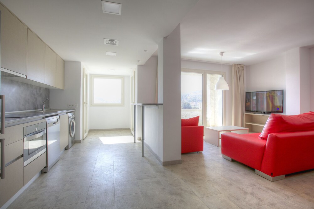 Sono Master Apartments — 4-Star Luxury Hotel in La Garriga, Spain