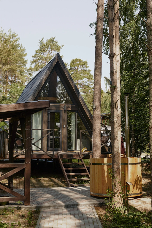 A Frame Shale - carbon neutral hotel in Unknown City