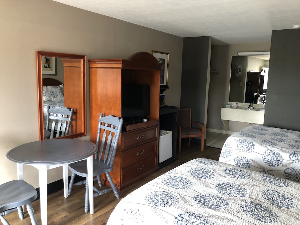 The Tompkinsville Inn - photo 6
