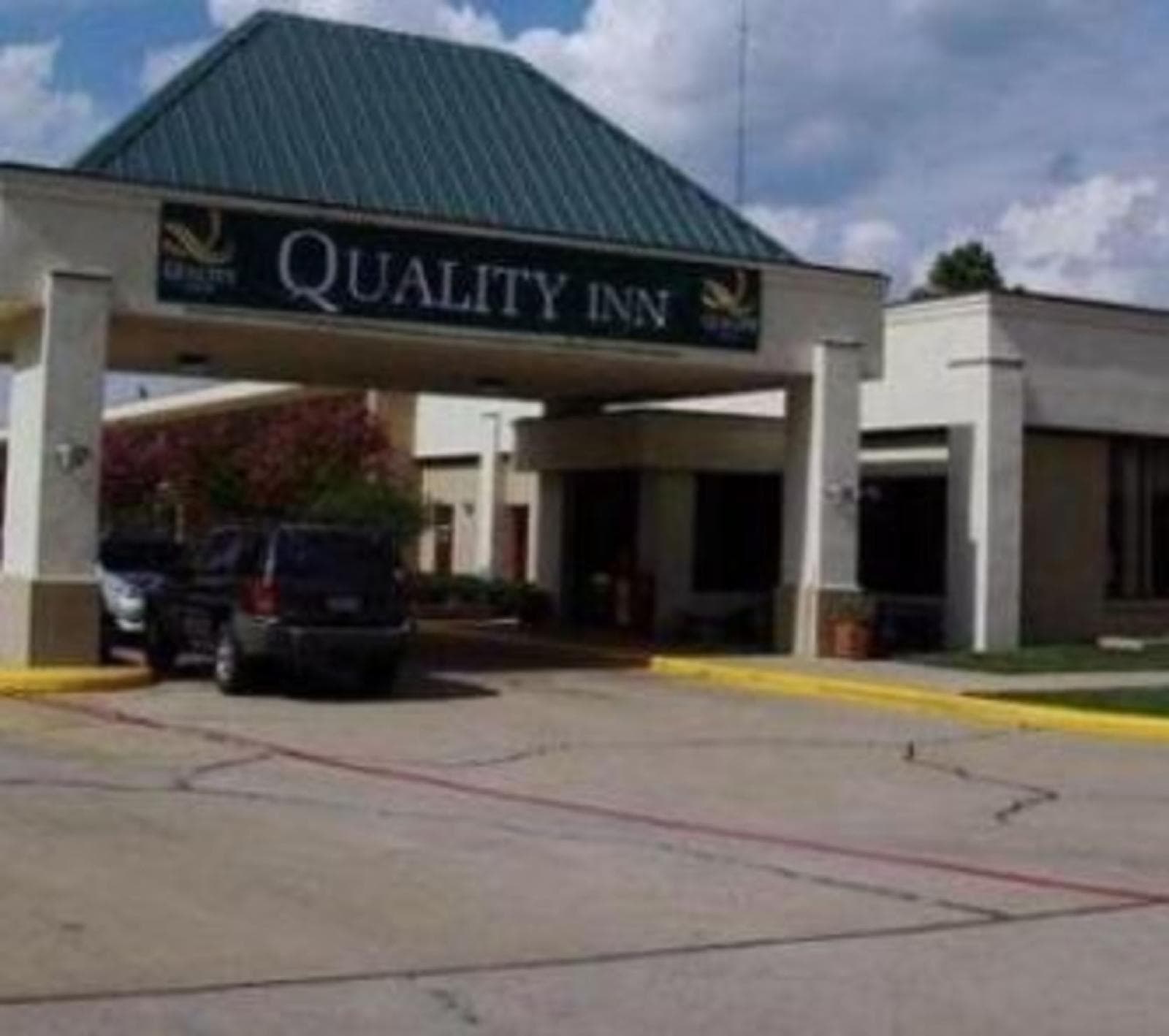 Deluxe Inn — Stephenville