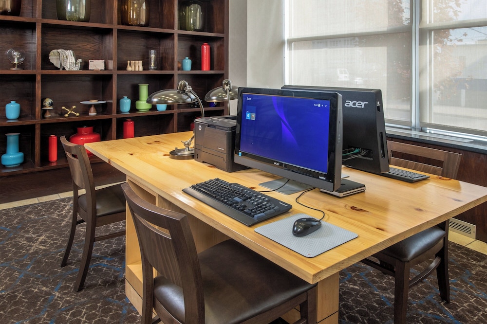 Four Points by Sheraton Philadelphia City Center - photo 20