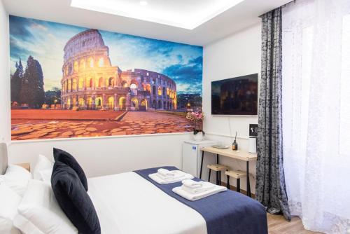 Susy's Guest House Room Colosseo — 4-Star Luxury Hotel in Rome, Italy