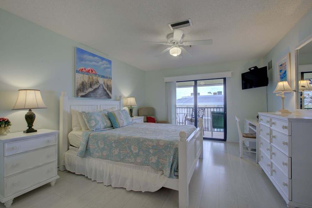 Beach Sands A 203 by Anna Maria - photo 6
