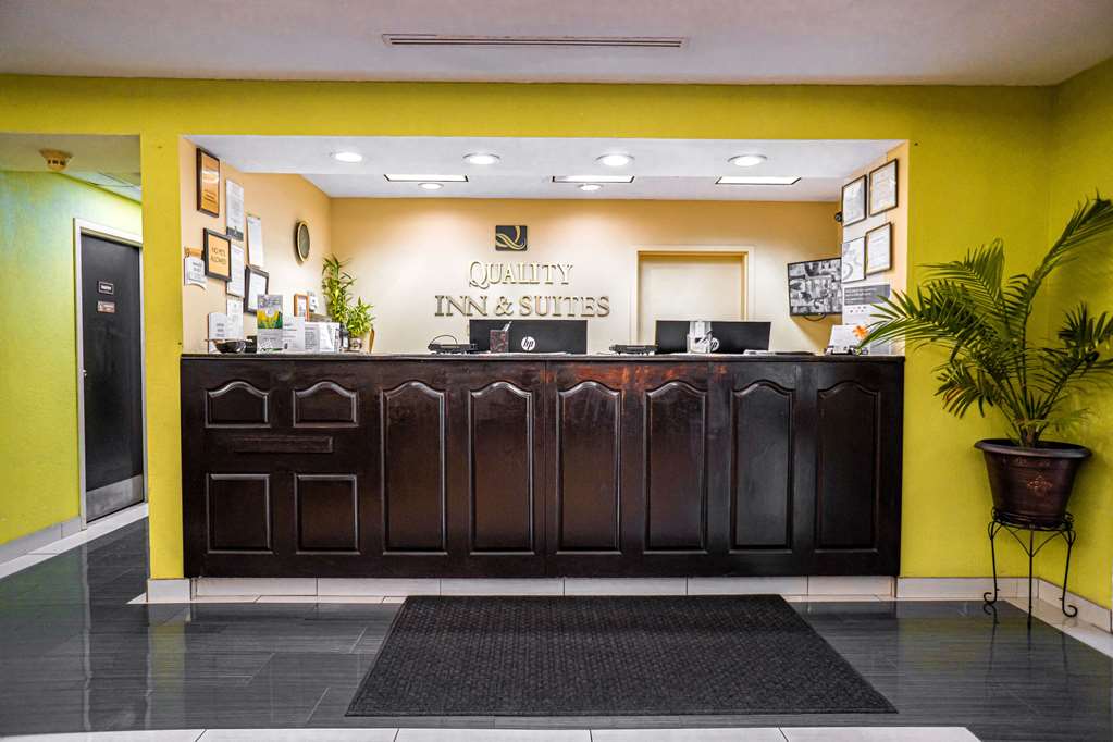 Quality Inn & Suites near Six Flags Austell - photo 6