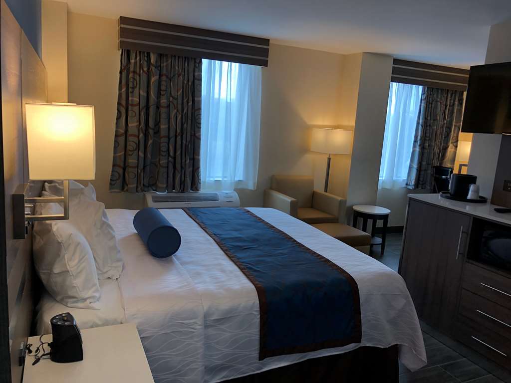 Best Western Plus Stadium Inn - photo 13