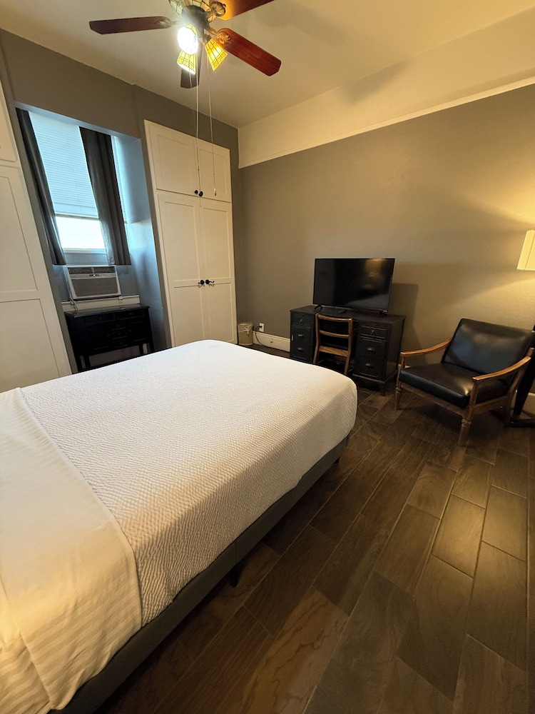 The Gadsden Hotel - photo 38