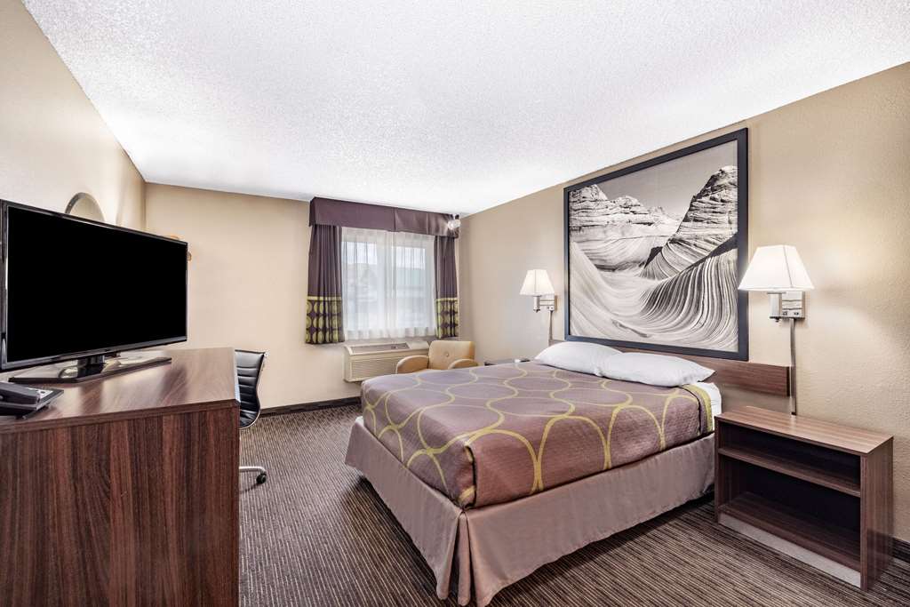 Super 8 by Wyndham Richfield UT - photo 26