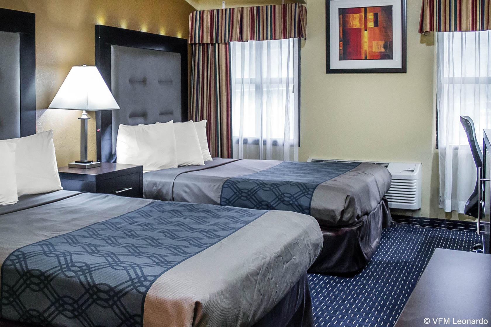 Econo Lodge Summit Scranton - photo 4