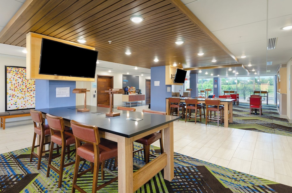 Holiday Inn Express & Suites Abingdon by IHG - photo 28