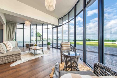 Stunning Views Modern luxury 3 BR Apt in Remuera — 4-Star Luxury Hotel in Auckland, New Zealand