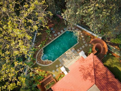Villa Cardo 4 BHK in Assagao with Huge Private Pool & Big Garden Standalone Villa with Caretaker & Security — 4-Star Luxury Hotel in Vagator, India