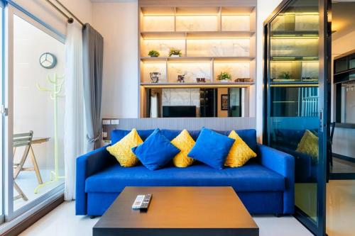 Luxury 31st Top Floor Condo with Swimming Pool — 4-Star Luxury Hotel in Chiang Mai, Thailand