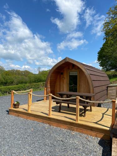 Cil Y Coed Luxury Pod — hotel in Machynlleth