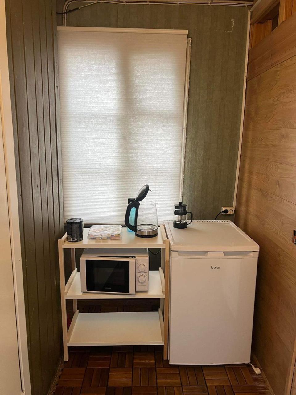 Freshly renovated bathroom Luna budget cozy studio apartment Tallinn Juhkentali 42 near city centre airport next to the Bus station