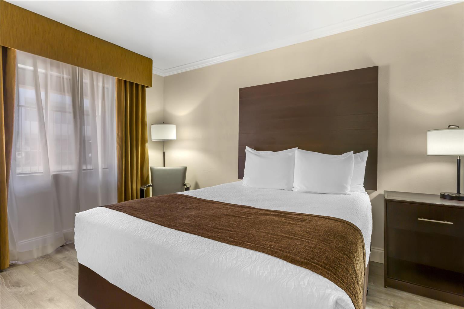 Best Western InnSuites Tucson Foothills Hotel & Suites - photo 32