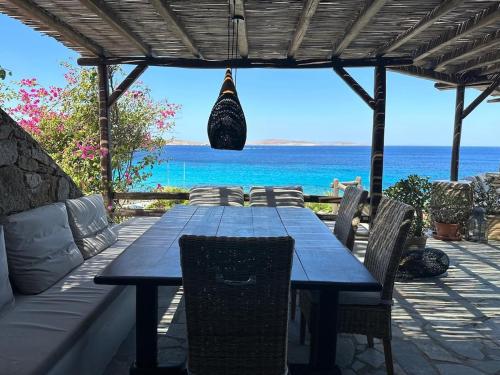 Villa Ipanema with Private Beach by Mykonos Mood — 4-Star Luxury Hotel in Mykonos, Greece