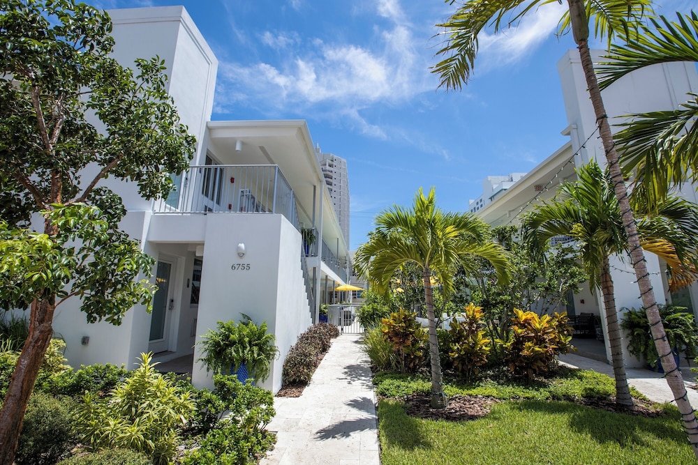 Waterside Hotel and Suites - photo 36
