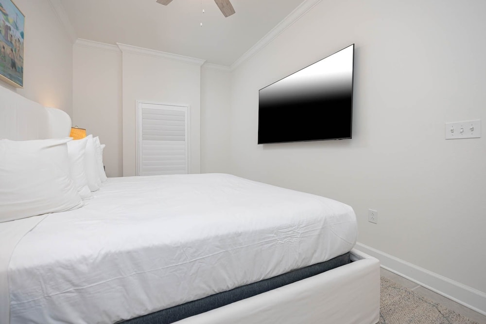 Phoenix Gulf Towers 1506 2 Bedroom Condo - photo 6