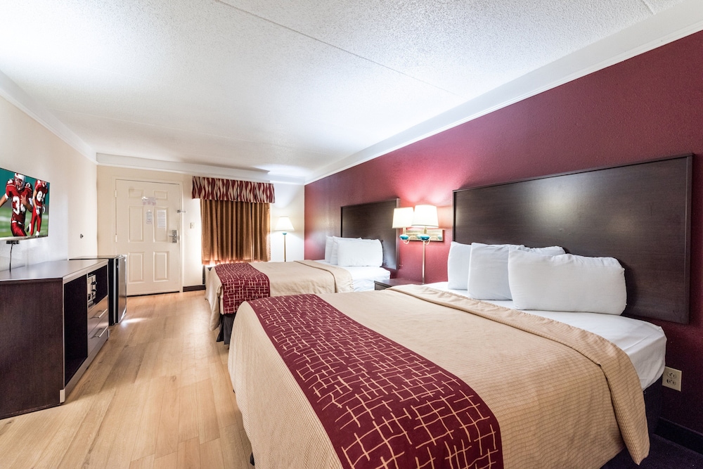 Red Roof Inn & Suites Clinton TN - photo 8