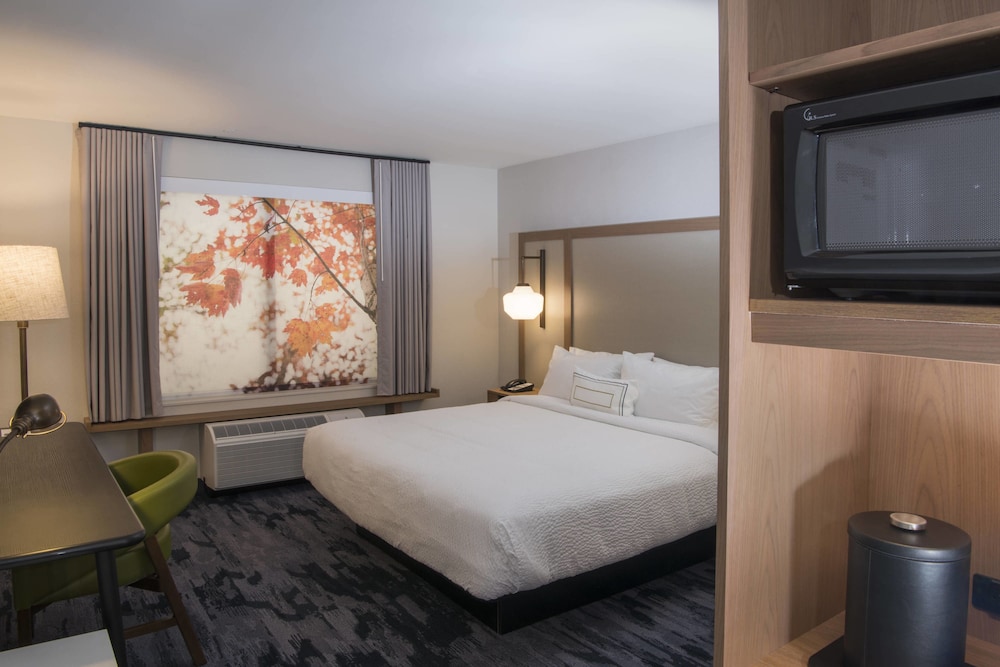 Fairfield Inn & Suites by Marriott Birmingham Colonnade - photo 6