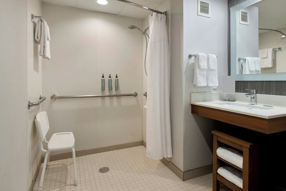 Courtyard Marriott Binghamton - photo 21