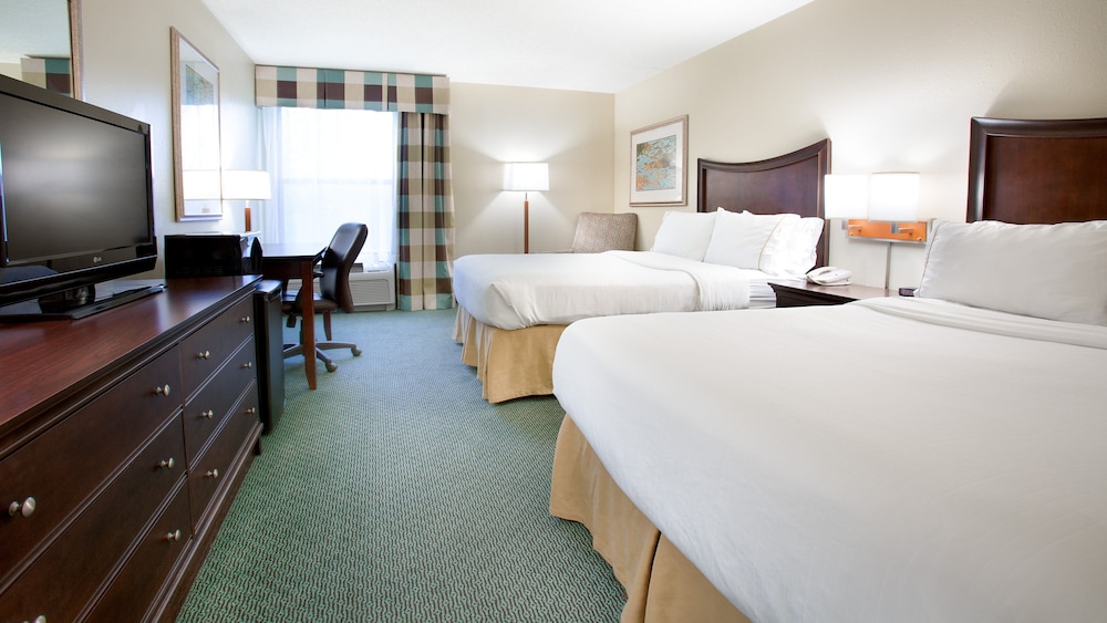 Holiday Inn Express Indianapolis Airport by IHG - photo 15