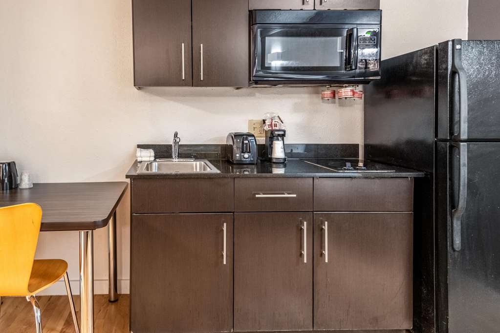 Studio6 Fort Worth TX West Medical Center - photo 22