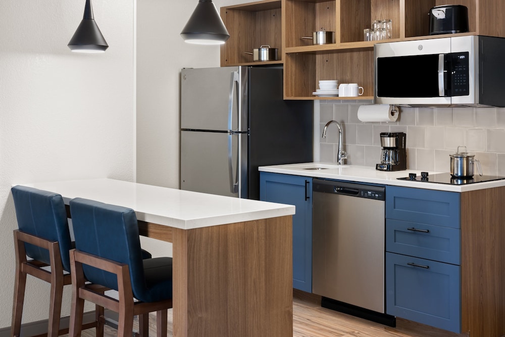 Candlewood Suites Richmond South by IHG - photo 26