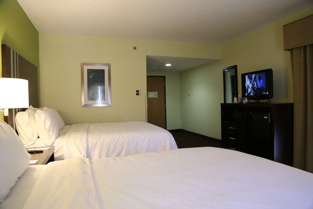 Holiday Inn Express Hotel & Suites Cleveland - photo 19