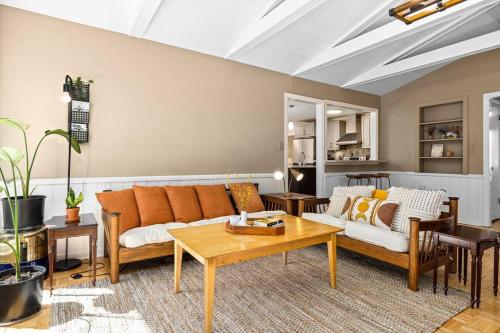 Modern Rancher in the Woods — 4-Star Luxury Hotel in Raleigh, United States