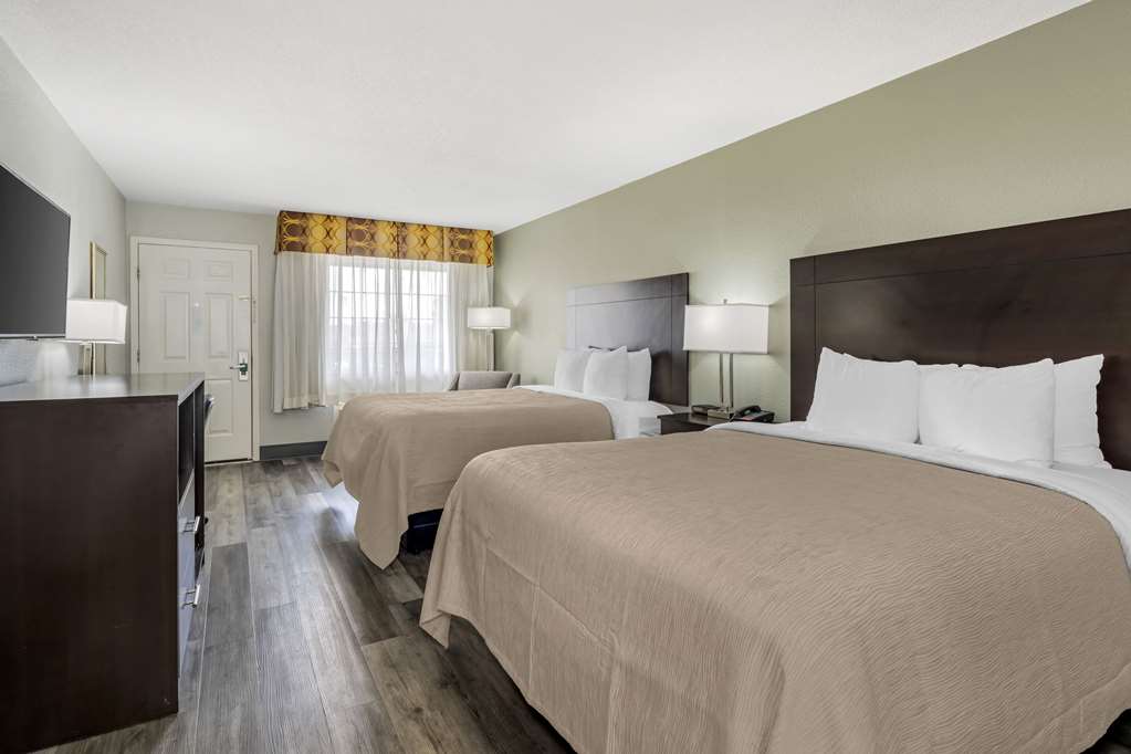 Quality Inn Siloam Springs West - photo 18