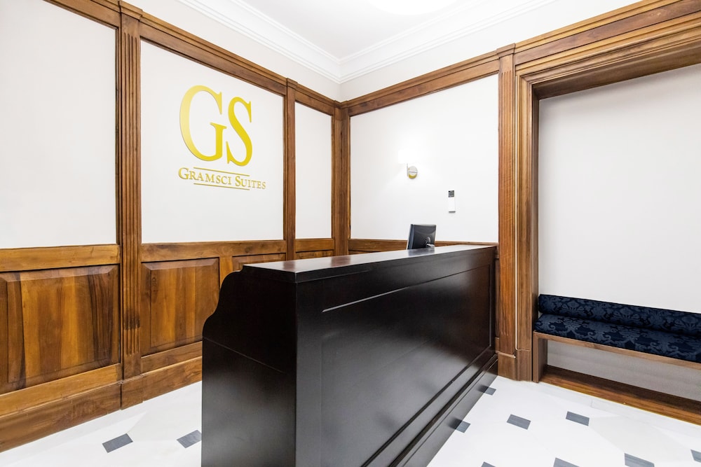 Gramsci Suites - carbon neutral hotel in Naples