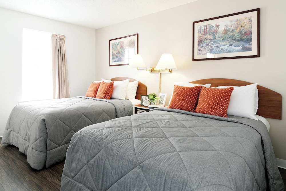 Intown Suites Extended Stay Chicago Il Downers Grove - photo 5