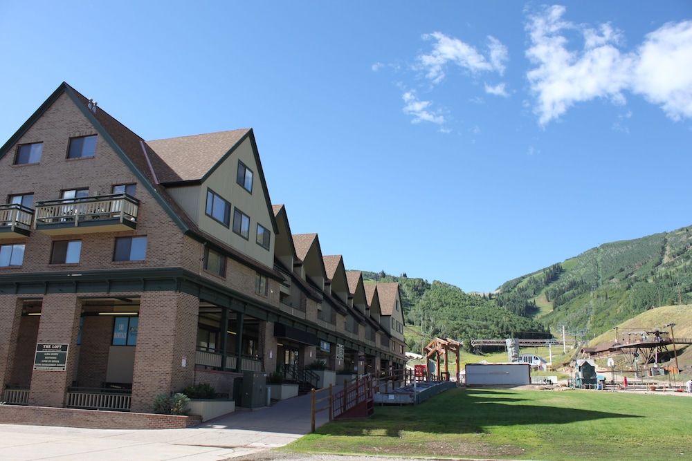 The Loft at Mountain Village by All Seasons Resort Lodging in Bridgeport, United States