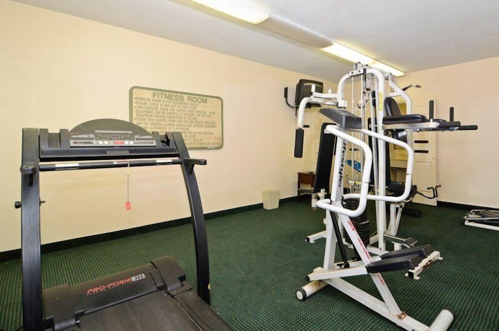 Motel 6 Sandersville GA - photo 44