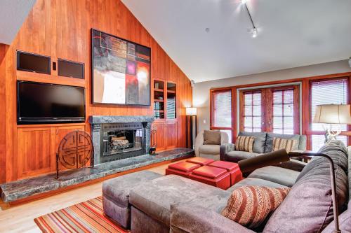 Village Ford Hall by East West Hospitality — 4-Star Luxury Hotel in Avon, United States