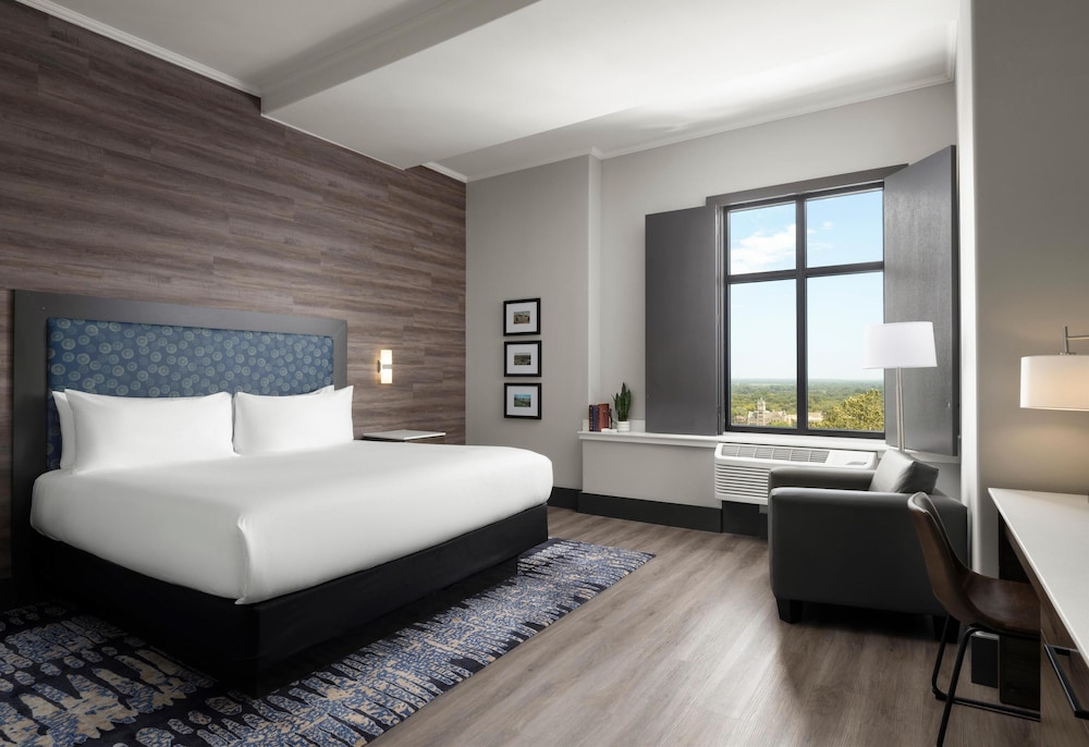 The Oread Lawrence Tapestry Collection by Hilton - photo 53